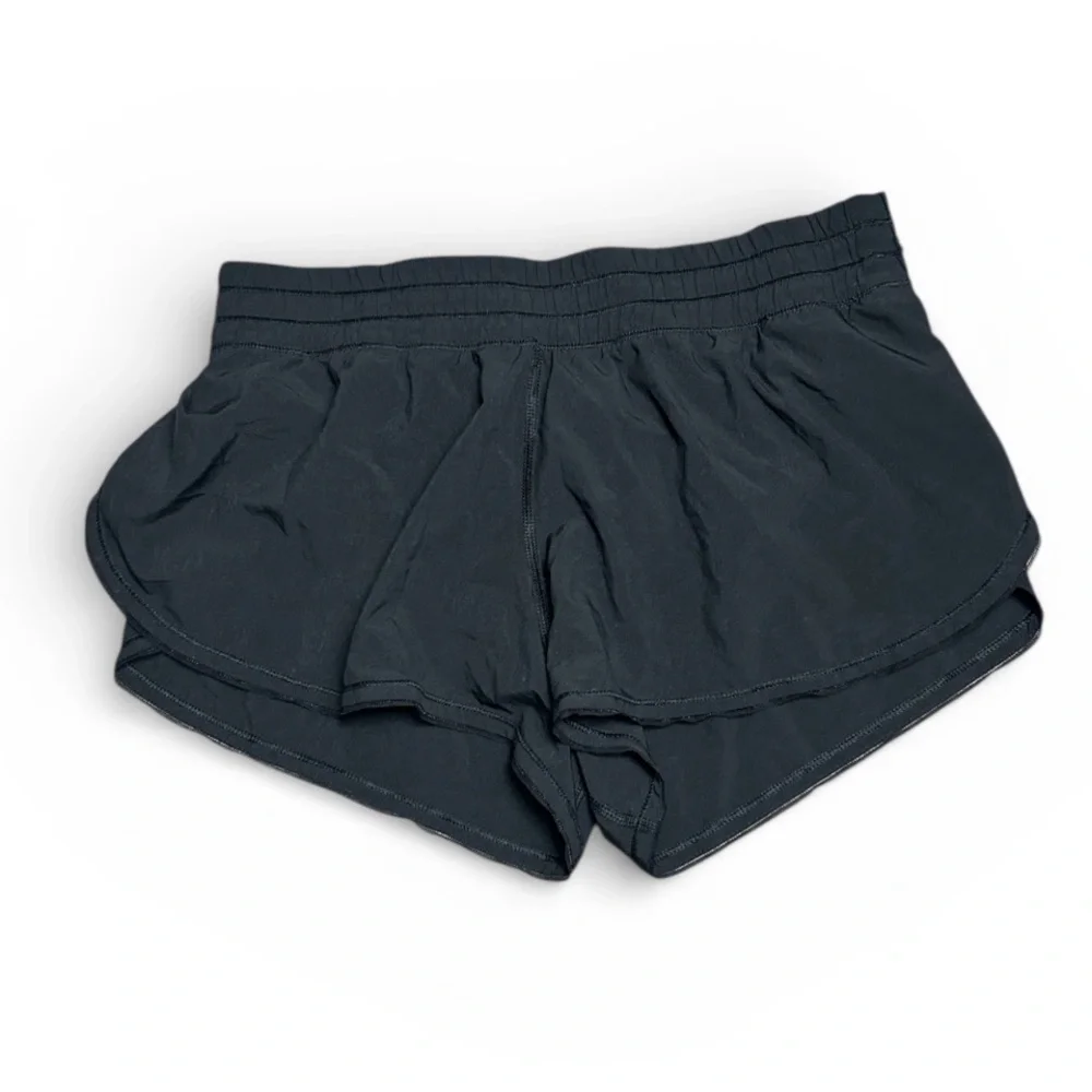 Lululemon Hotty Short Black With Lace Trim Size 6 - Picture 3 of 4